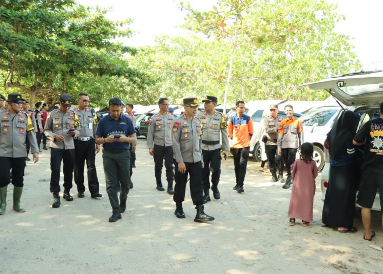 Kapolres Bintan Cek Langsung Kesiapan Personel di Pos Pelayanan Pantai Trikora