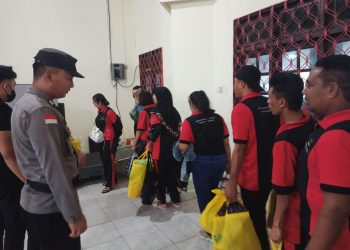 Personil Polres Bintan Laksanakan Pengamanan kedatangan Kapal KM Umsini