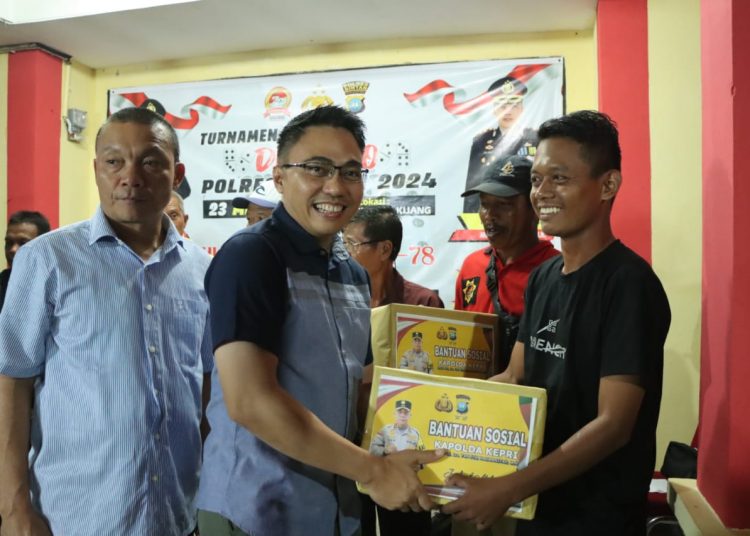 Turnamen Domino Dalam Rangka Hari Bhayangkara ke-78, Kapolres Bintan Siapkan Hadiah Tambahan 2 Ekor Kambing