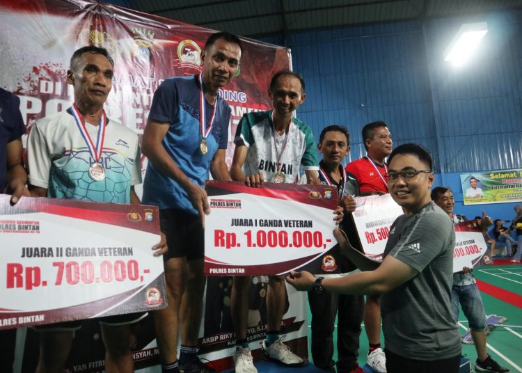 Turnamen Badminton Polres Bintan Dalam Rangka Hari Bhayangkara ke-78 Berakhir, Ini Pemenangnya
