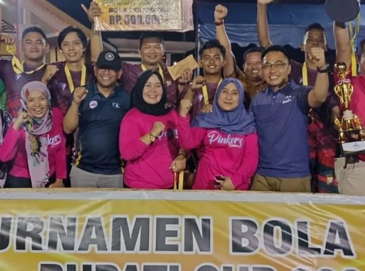Polres Bintan Menyala, Raih Juara 1 Turnamen Bola Voli Bupati Bintan Cup