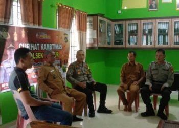 Kegiatan Jum’at Curhat Kamtibmas Dilakukan Oleh Polsek Kundur Polres Karimun Di Desa Sungai Buluh Kecamatan Ungar Kabupaten Karimun