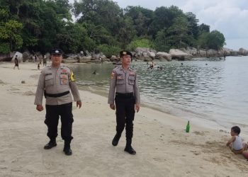 Liburan Idul Adha 1445H/2024M, Personel Polres Bintan Pantau Sejumlah Tempat Wisata, Berikan Himbau Keselamatan Berwisata