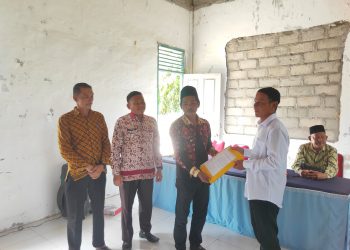 Kades secara Resmi Lantik Ketua RT Dan Ketua Rw Desa Cemage Selatan