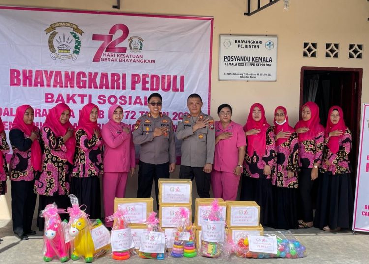 Peringatan HKGB ke-72, Bhayangkari Cabang Bintan Bagikan Vitamin A Kepada Balita