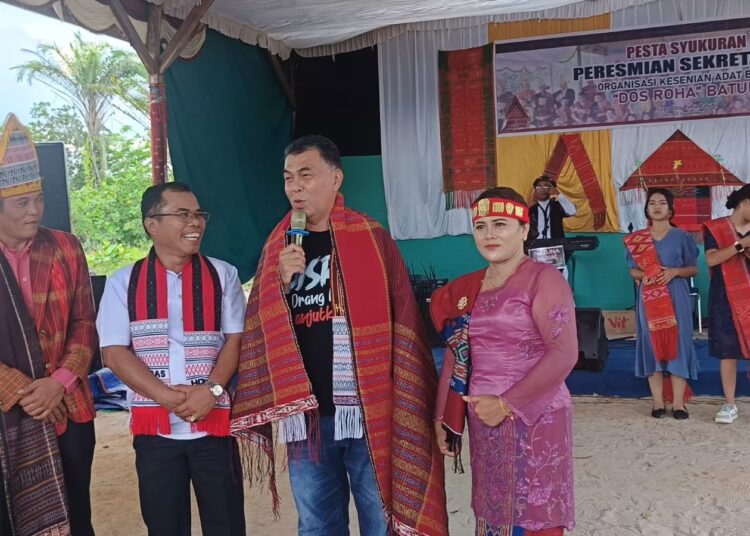 Bupati Natuna Hadiri Pesta Syukuran Peresmian Sekretariat Organisasi Kesenian Adat Batak Desa Batubi