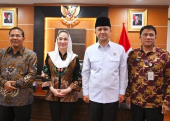 Sambangi Mentri Transmigrasi,ini yang Dibahas Bupati Natuna