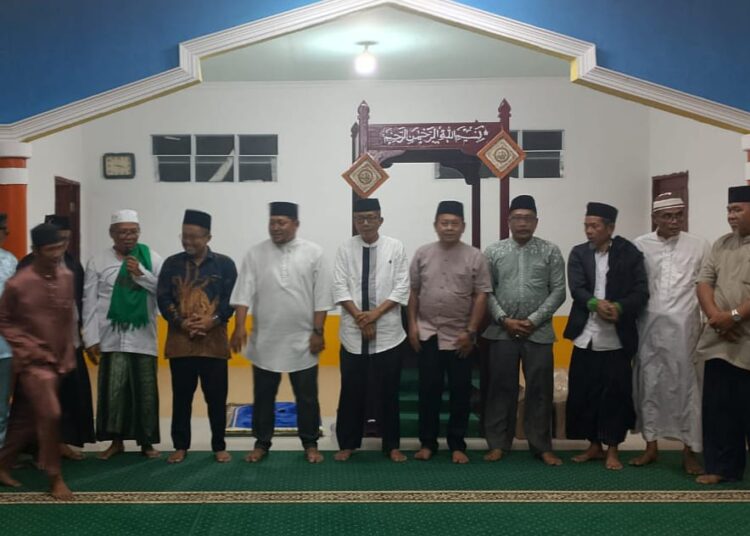 Pemdes Tebias Buka Puasa Bersama di Mesjid Al Mujahidin, Kecamatan Belat Kabupaten Karimun