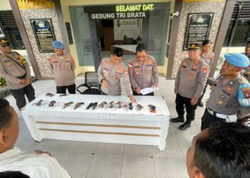 Tingkatan Pengawasan dan Disiplin Personel, Kapolresta Tanjungpinang Lakukan Pengecekan Senpi Dinas Inventaris