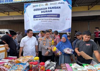 Jaga Stabilitas Pangan, Kapolres Bintan Pantau Langsung Pasar Murah di Tanjung Uban