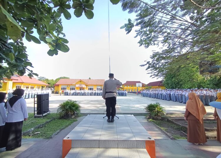 Sat Binmas Polresta Tanjungpinang Berikan Penyuluhan Kamtibmas dan Bahaya Narkoba di SMAN 4 Tanjungpinang