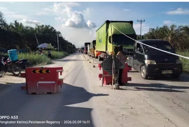 PT. Global Jaya Maritimdo: Kontraktor Proyek Jalan Lintas Timur, Pangkalan Kerinci, Diduga Tidak Punya Legalitas Perusahaan