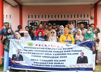 Pelatihan Dalam Rangka Peningkatan Kapasitas Para Ketua Rt/Rw di Desa Tanjung Kilang Kecamatan Durai Tahun 2026