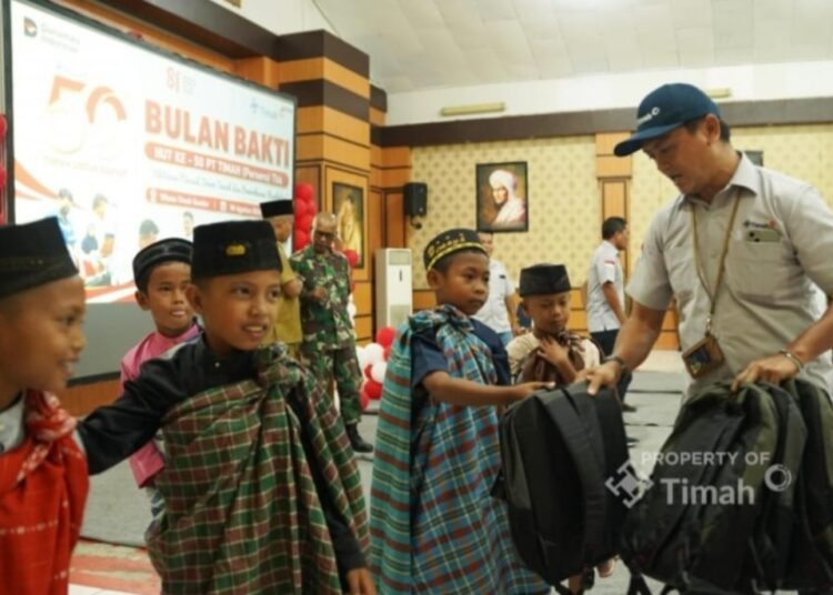 Bulan Bakti HUT Ke-50 PT Timah Adakan dan Menyapa Masyarakat, Sebanyak 78 Anak Mengikuti Kitan Massal