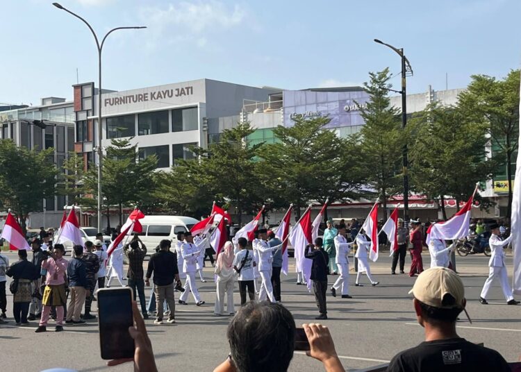 Meriahkan HUT RI Ke-81, Polresta Barelang Amankan Pawai Budaya dan Kendaraan Hias di Kota Batam