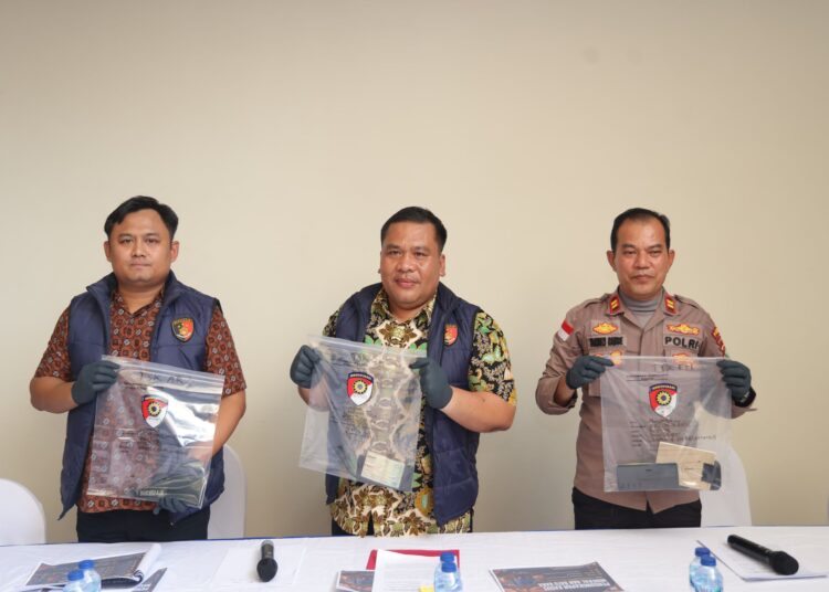 Ditreskrimsus Polda Kepri Ungkap Kasus Pertambangan Pasir Ilegal, Tiga Tersangka Berhasil Diamankan