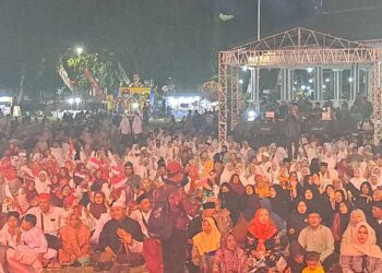 Alun-Alun Besuki Dipadati Ribuan Jamaah, Agus Flores Apresiasi Dukungan Masyarakat dan Polri