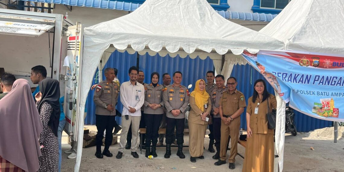 Gerakan Pangan Murah Polri Bersinergi dengan Bulog Hadirkan Bahan Pokok Terjangkau bagi Masyarakat Tanjung Sengkuang
